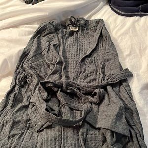 NWOT gray bath robe
